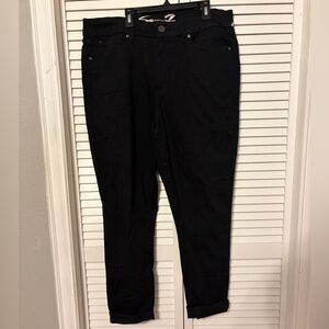 Seven7 Women's High Rise Black Denim Jeans
